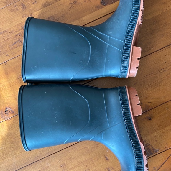 Rubber Rain Boots, Size 6/7, Made in the USA - Picture 2 of 6